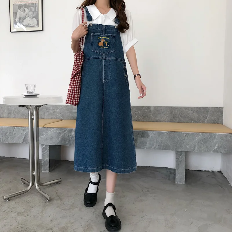 

Retro Denim Overalls Dress for Young Women 2022 Spring Summer Casual Embroidered Safari Style A-line Long Dress SXHLYQ390