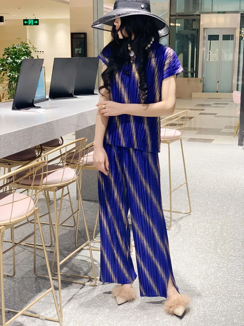 

2020 New Miyake Pleated Stripes Bronze Set Liangsi Tops Loose Pants Two-Piece Set Loose Elegant two piece set ensemble femme