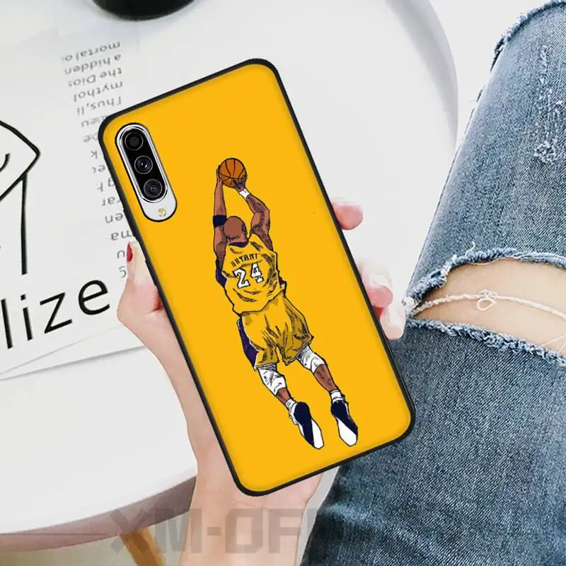 Мягкий черный чехол для телефона с изображением баскетбольного игрока Коби