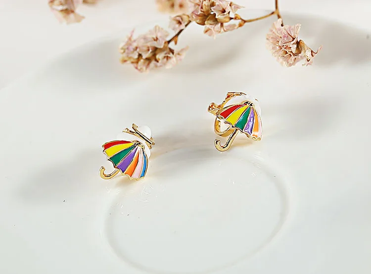 

GRACE JUN New Small Umbrella Gold Color Enamel Clip on Earrings Girls Fashion Cute Ear Cuff Fake Earrings Korea Style Ear Clip