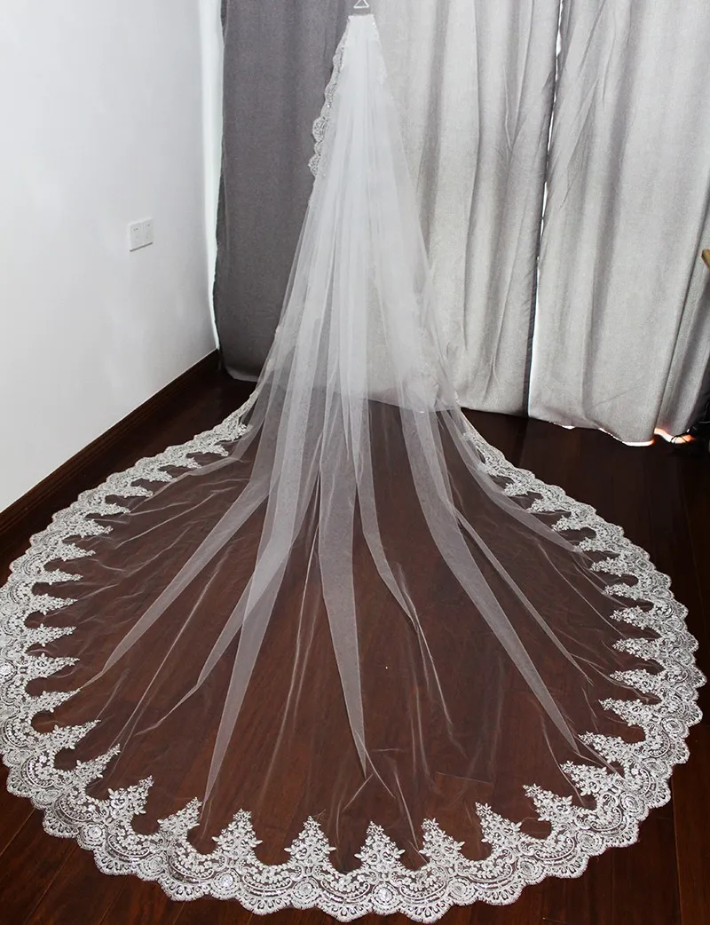

White/Ivory Cathedral Length Long Wedding Veils Lace Edge Bridal Veil Wedding Accessories with Metal Comb