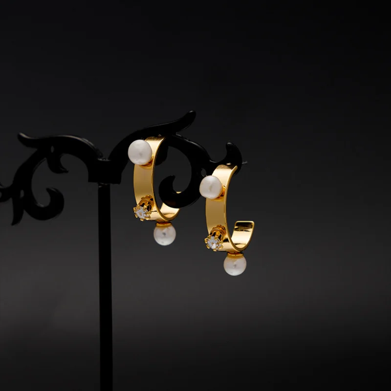 

Brass With 18K Gold C Shape Zircon Real Pearl Earrings Women Jewelry Punk Party Gown Runway Rare Korean Japan Boho Hiphop