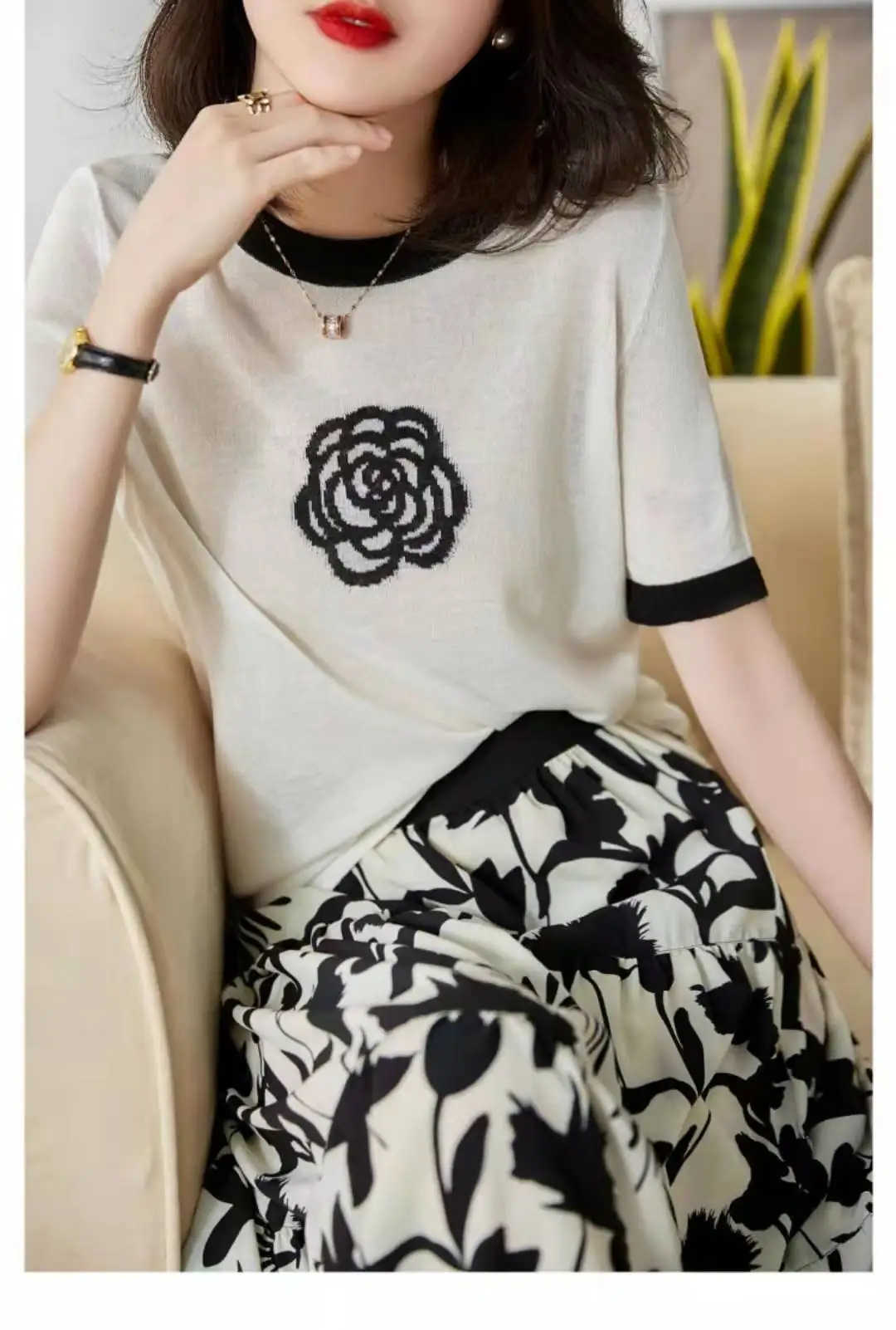 

Summer Ice Silk Short Sleeve Women camellia T-Shirts Solid color Knitted Top