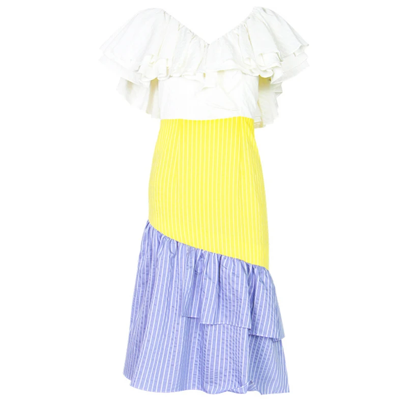 Женское платье в полоску с оборками разноцветное средней длины высокой талией на