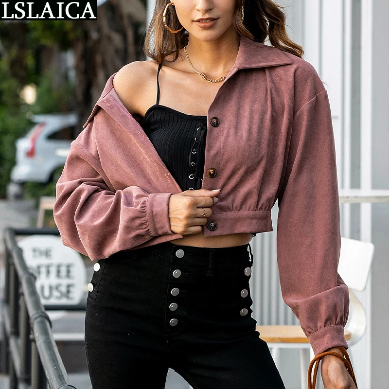 

Женская короткая куртка на пуговицах, с длинным рукавом и отложным воротником