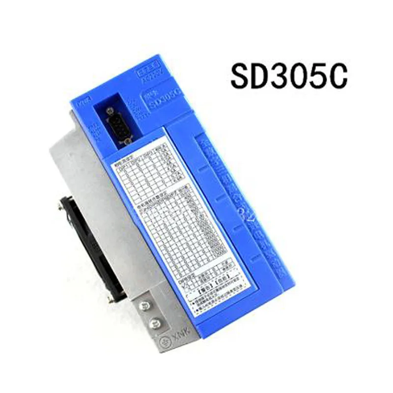 

SD305C Цифровой трехфазный гибридный контроллер шагового двигателя AC220V вход 6.8A