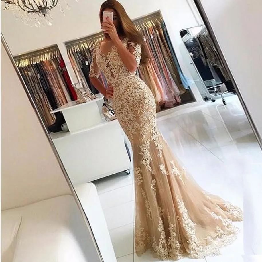 

Champagne Sexy V-Back Mermaid Evening Dresses Appliques Long Robe De Soiree longue Prom Dresses with Sleeve