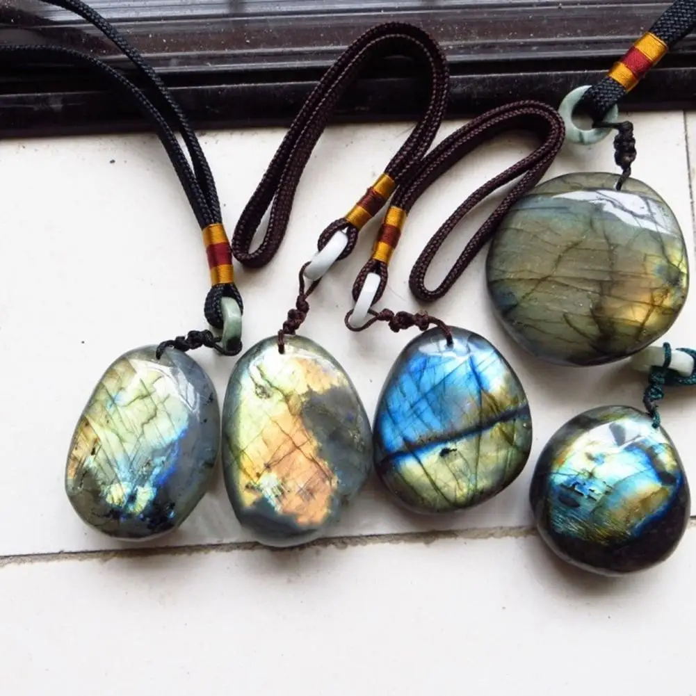 Украшения камень с украшением в виде кристаллов сырья украшение из драгоценного