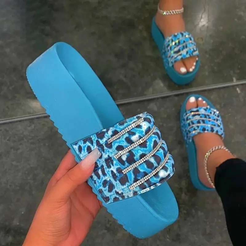 

Dropship New Summer Women Slippes Waterproof Platform Thick Bottom Slides Candy Color Beach Sandals Outdoor Crystal Bling Shoes