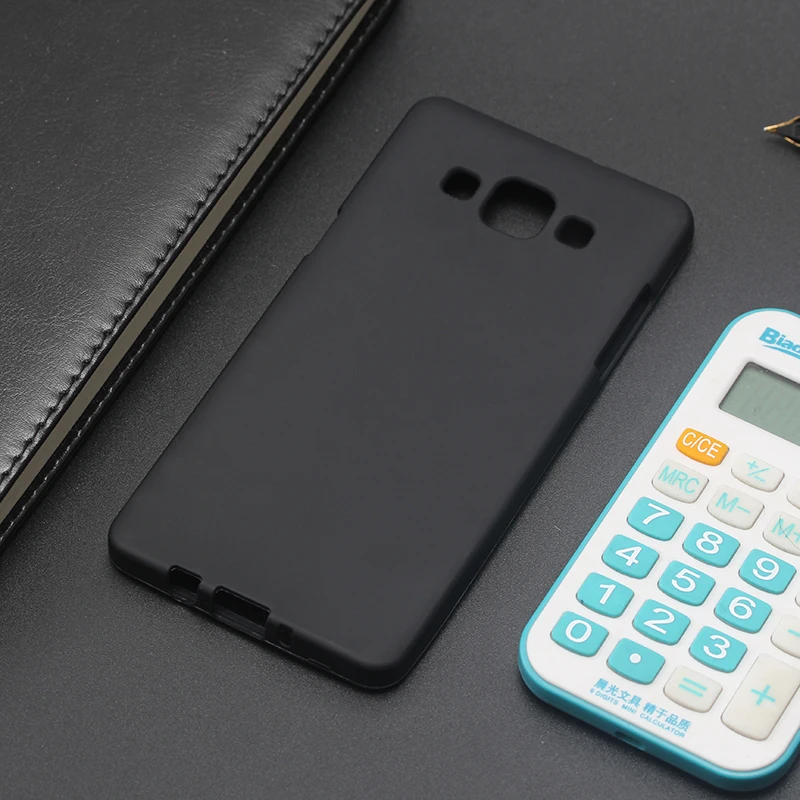 AMMYKI матовый на ощупь комплексная защита нескользящий мягкий черный силиконовый