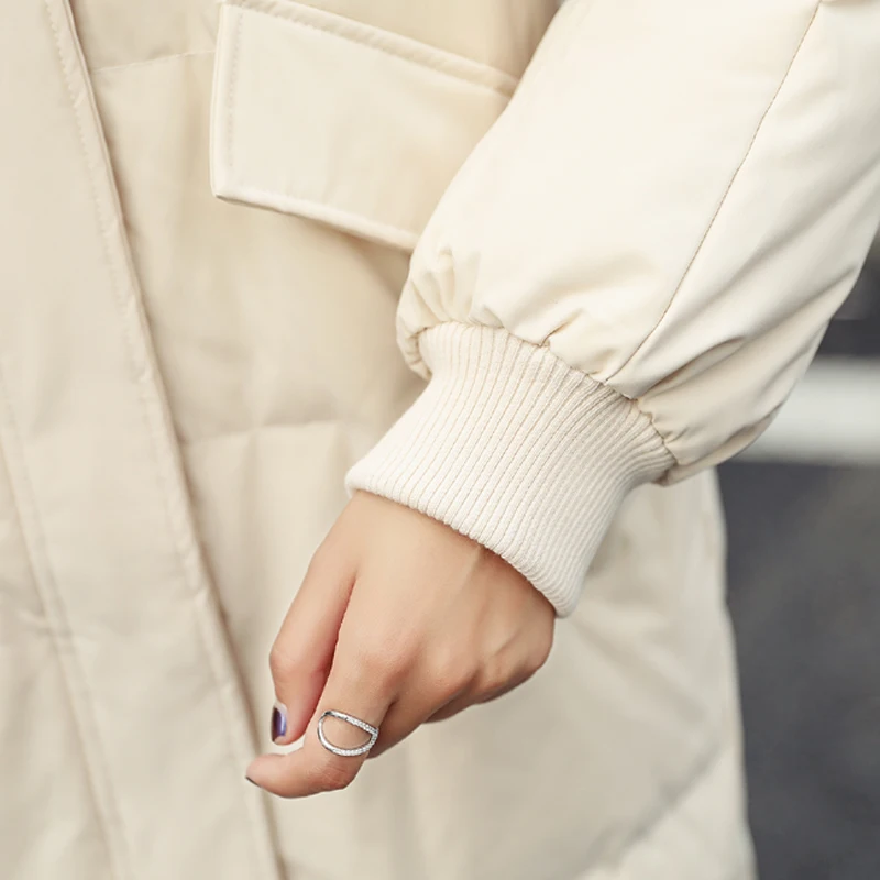 Верхняя одежда с воротником из натурального меха енота пальто женская длинная