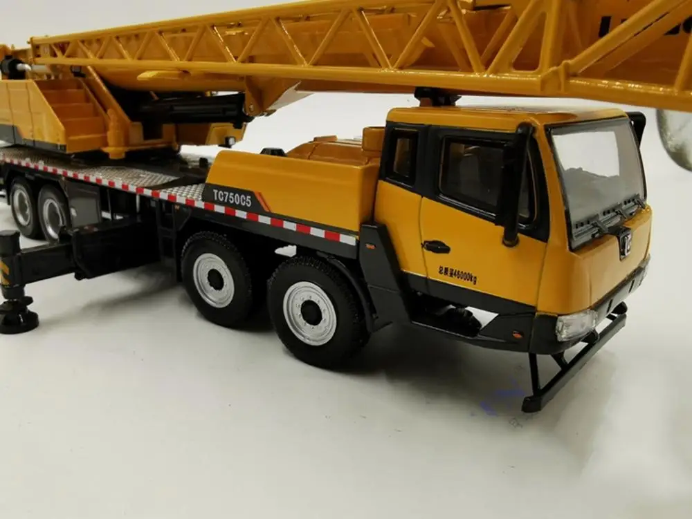 1/50 LIUGONG TC750C5 Автомобильный Кран Инженерная модель механического грузовика под