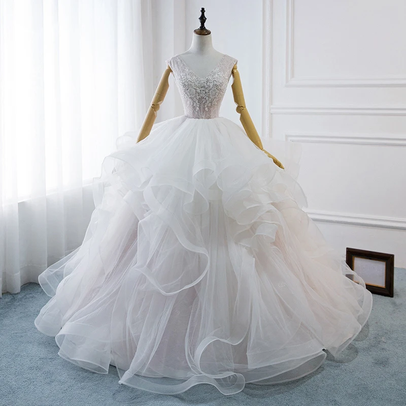 

Luxury A-line Wedding Dresses Sleeveless V-neck Backless Glamorous Gowns 3D Applique Beaded Delicate Layered Tulle Ruffle