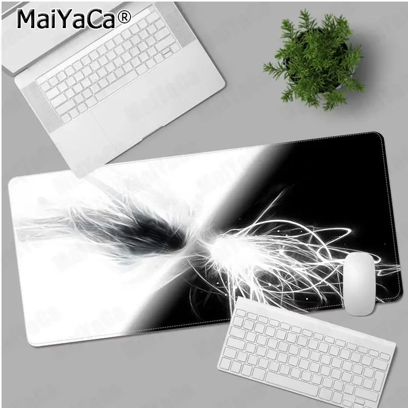 

MaiYaC Black And White Abstract Gaming Player Rubber Mouse Mat Size for large Edge Locking Speed Version Game Keyboard Pad