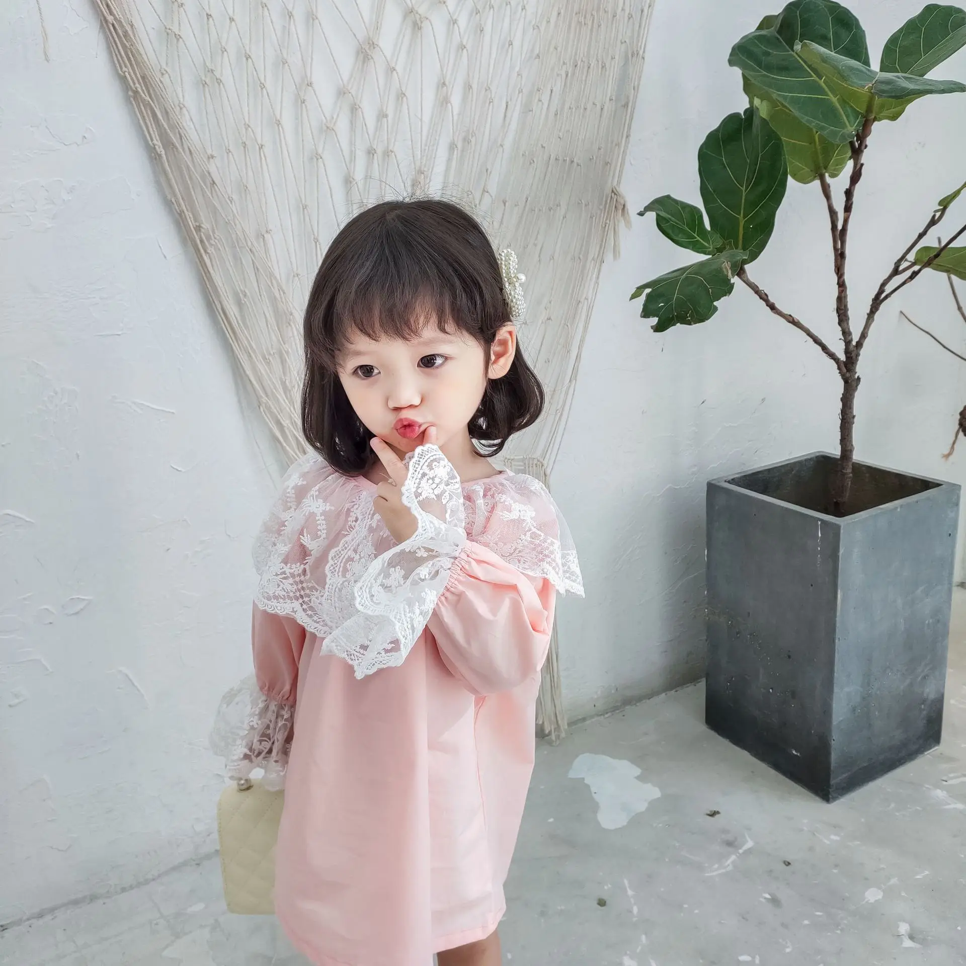 Модное весеннее платье принцессы с кружевным воротником для девочек милое