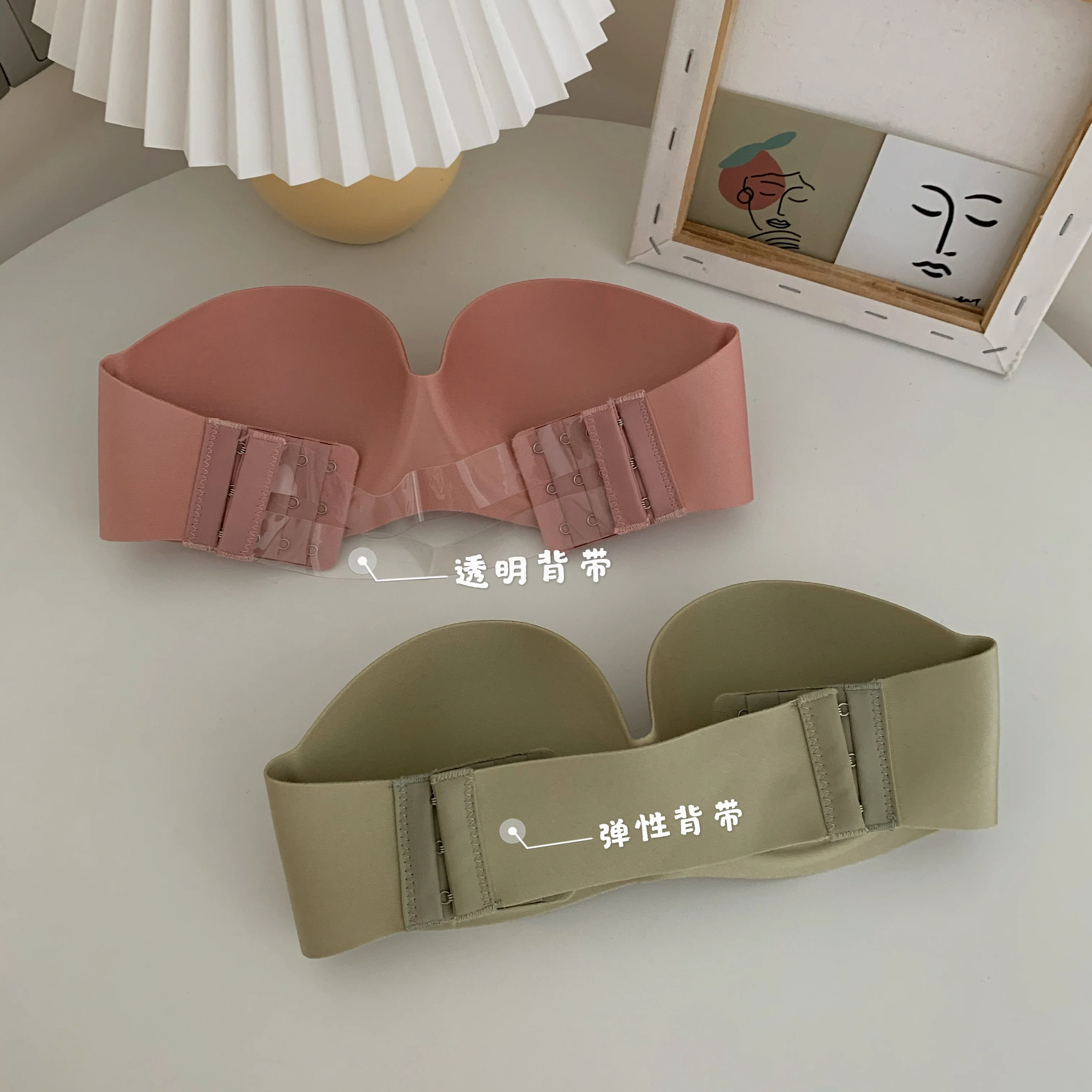 

Strapless Underwear Invisible Tube Top Small Chest Push up Wireless Non-Slip Bra Female Beautiful Back Wrapped Chest Summer Bra