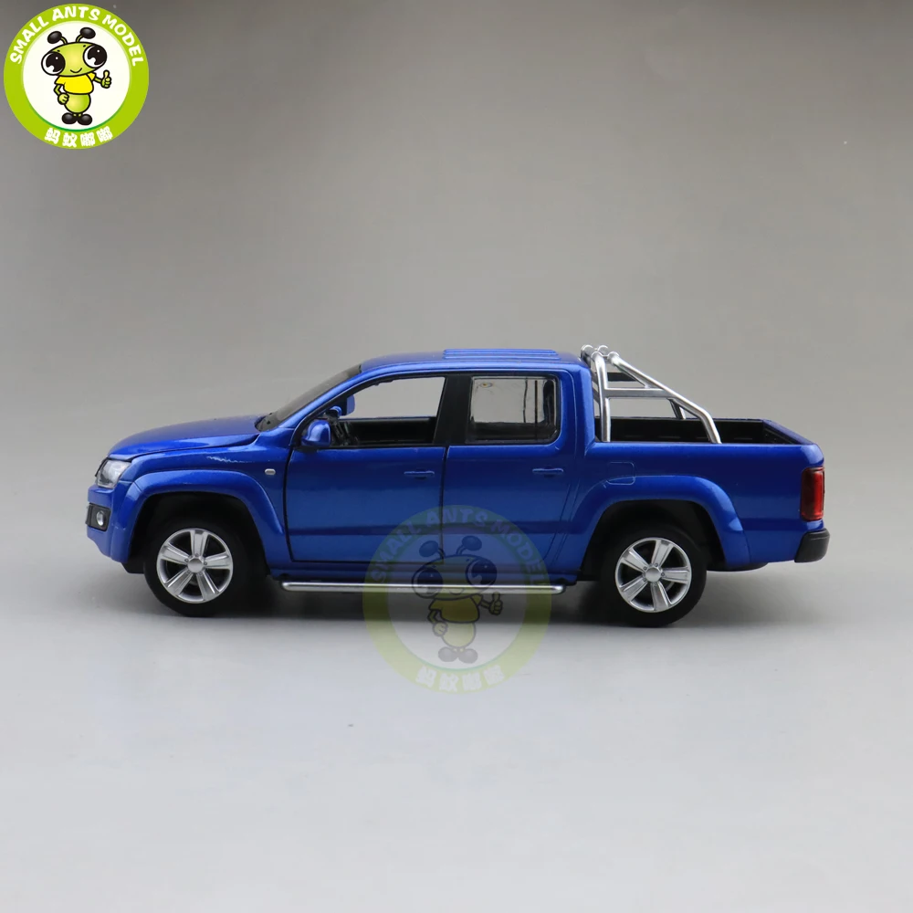 1/30 Caipo AMAROK пикап литая модель автомобиля игрушки для детей оттягивающийся музыкальный светильник подарки для мальчиков девочек