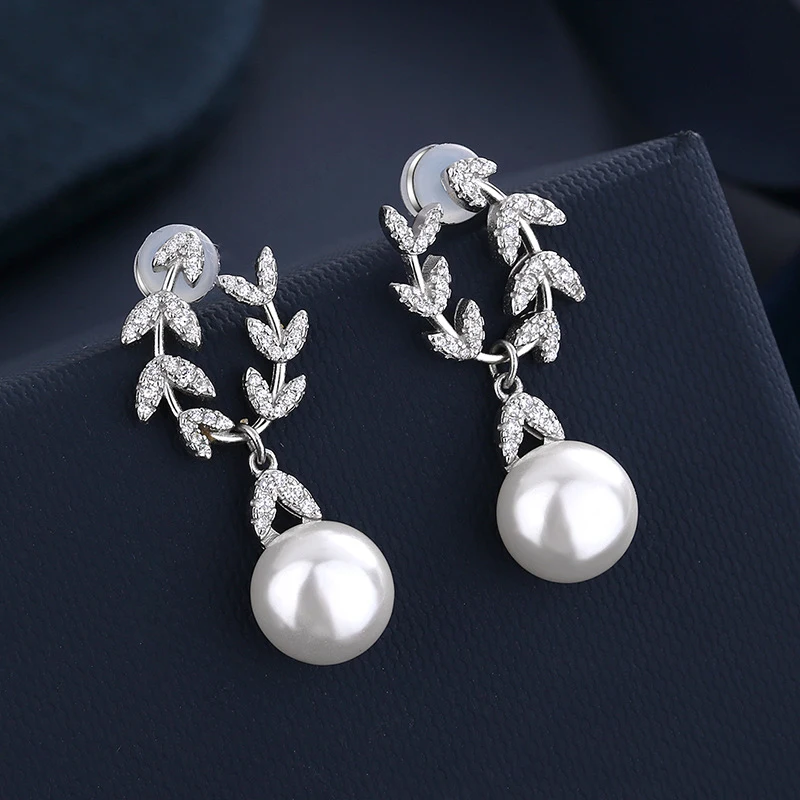 

S925 Sterling Silver Petals Pearl Earrings Women's Fashion And Popular Personality Simple Style Luxury Fine Jewelry Birthday Gif