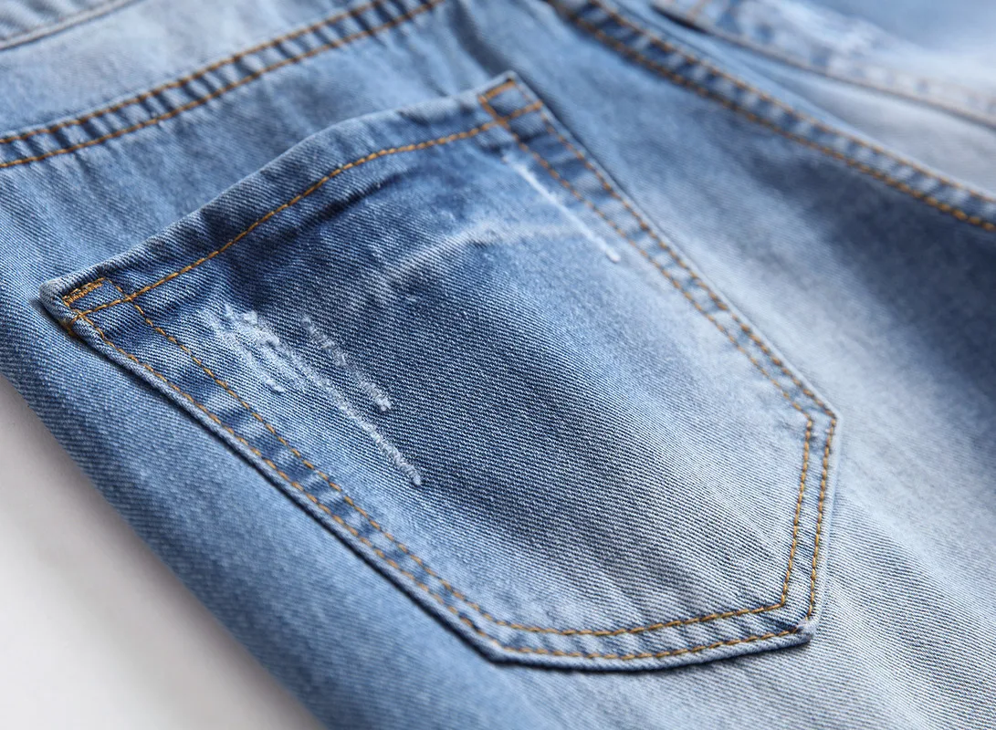 Mens Straight Fit Ripped Jeans Ripped Destroyed Denim Pants Slim Trousers Man Jean Male Famous Designer Brand High Quality Pants