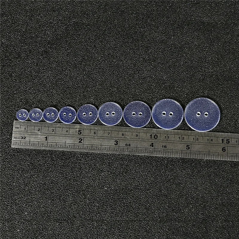 Пуговицы пластиковые прозрачные с двумя отверстиями 9-25 мм | Дом и сад