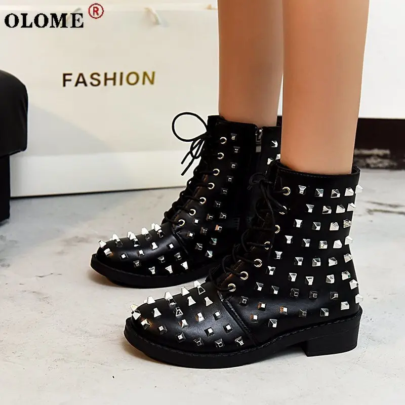 

2021 Autumn and Winter New Trend Ladies Round Toe Shoes Square Heel Rivet Boots Waterproof Non-slip Warm Nude Boots 35-43 Size