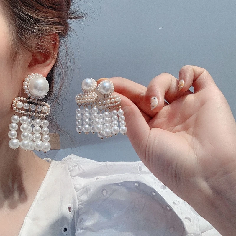 

Vintage Pearls Ear Studs Female 2020 Korean Style Geometric Temperament Tassels Decorative Exaggerate Jewelry Ear Accessories