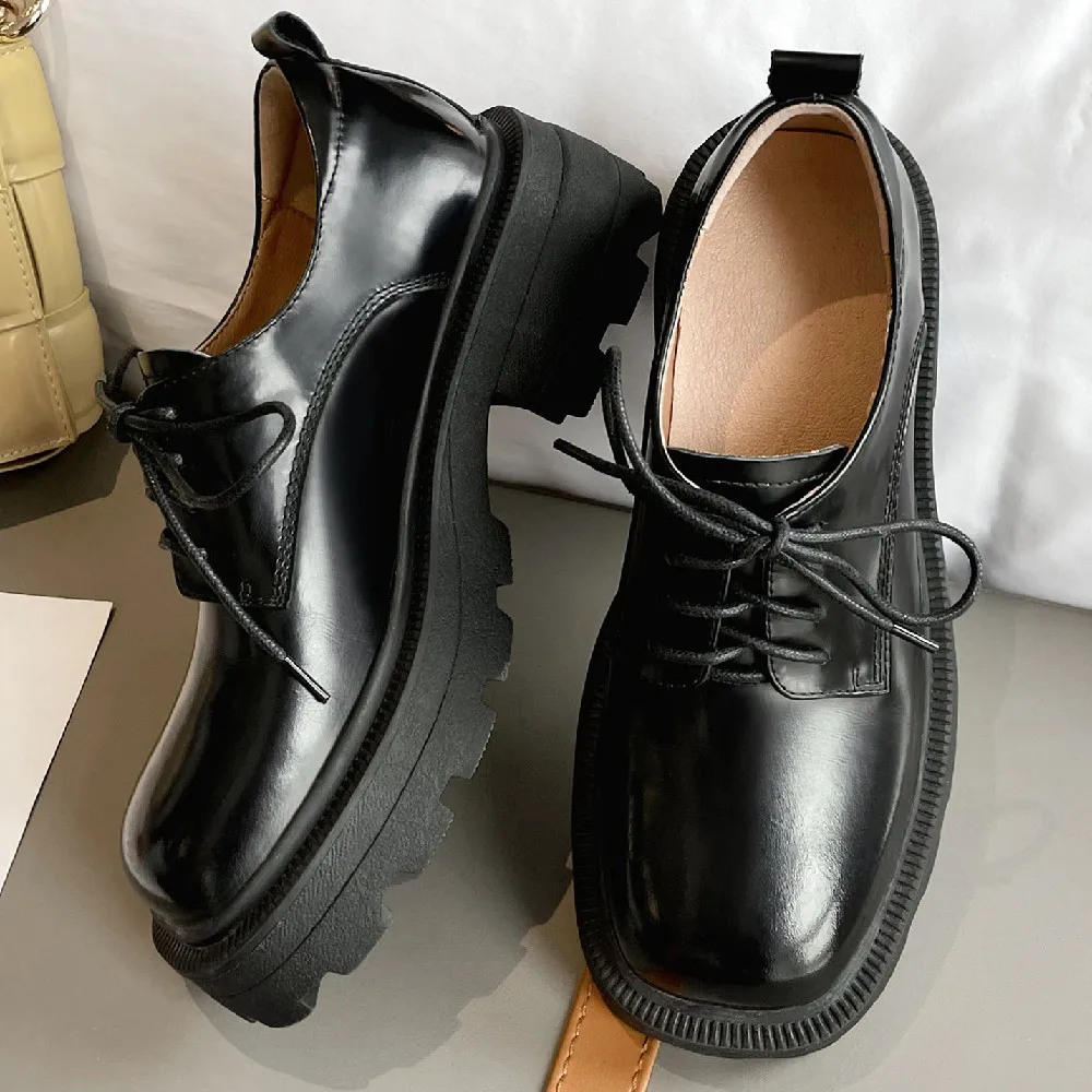 

Женская Натуральная кожа с квадратным носком; На шнуровке; Туфли-оксфорды на плоской подошве для отдыха; Женская обувь на резиновой подошве ...