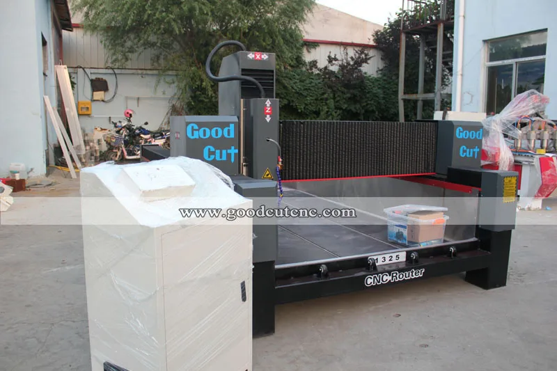 

GoodCut High quality stone cnc router 1325 with water cooled spindle for engraving