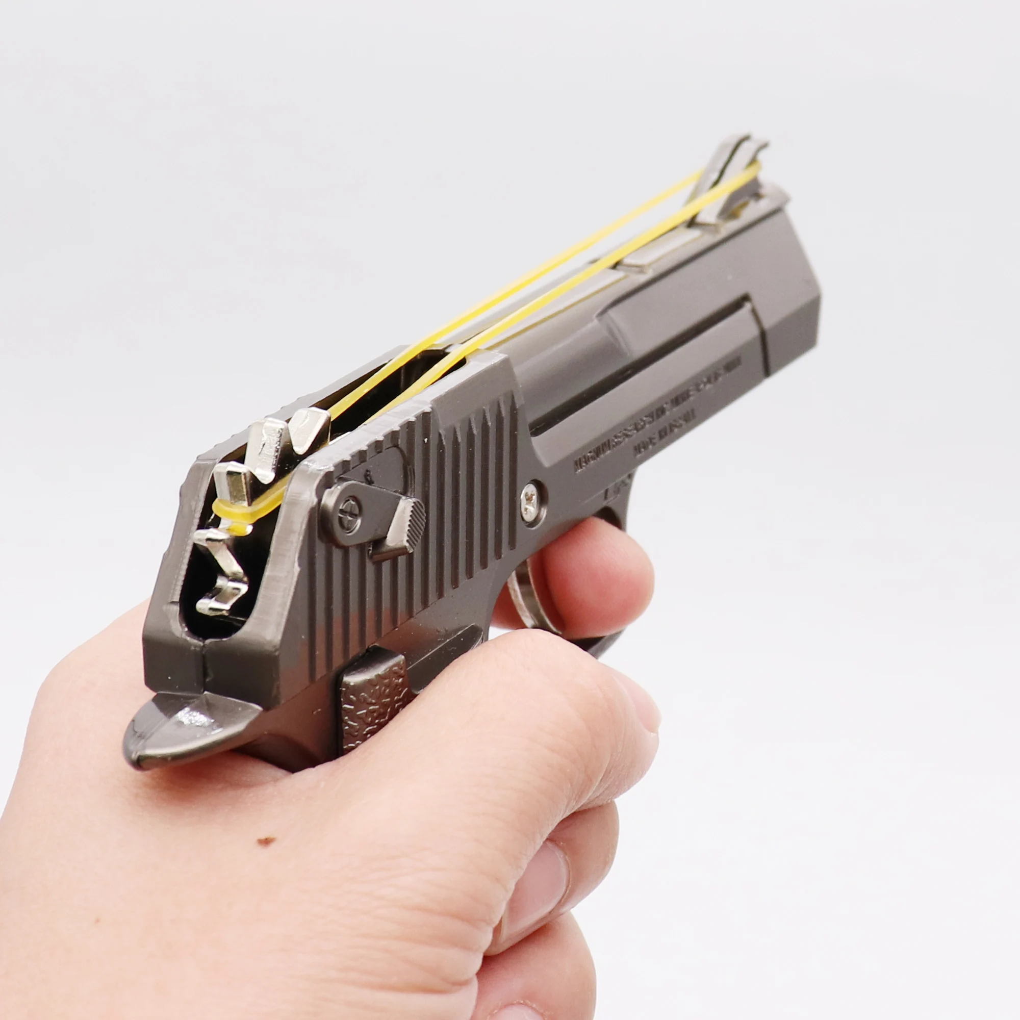 

PUBG Playerunknown's Battlegrounds 3D BERETTA 92F Weapon Model Keychain Pendant funny kids Adult Toy