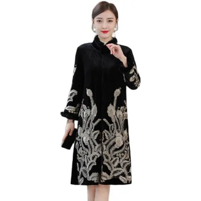 

Middle Aged Long Trench Coat Embroidery Women Overcoat Vintage Woman Jackets Luxury Women's Clothing Roupas Feminina