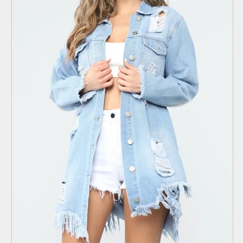 Женская джинсовая куртка оверсайз длинная рваная бойфренда с длинным рукавом и