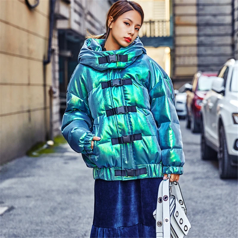 Женская зимняя куртка с капюшоном и лазерной подкладкой в стиле Харадзюку |