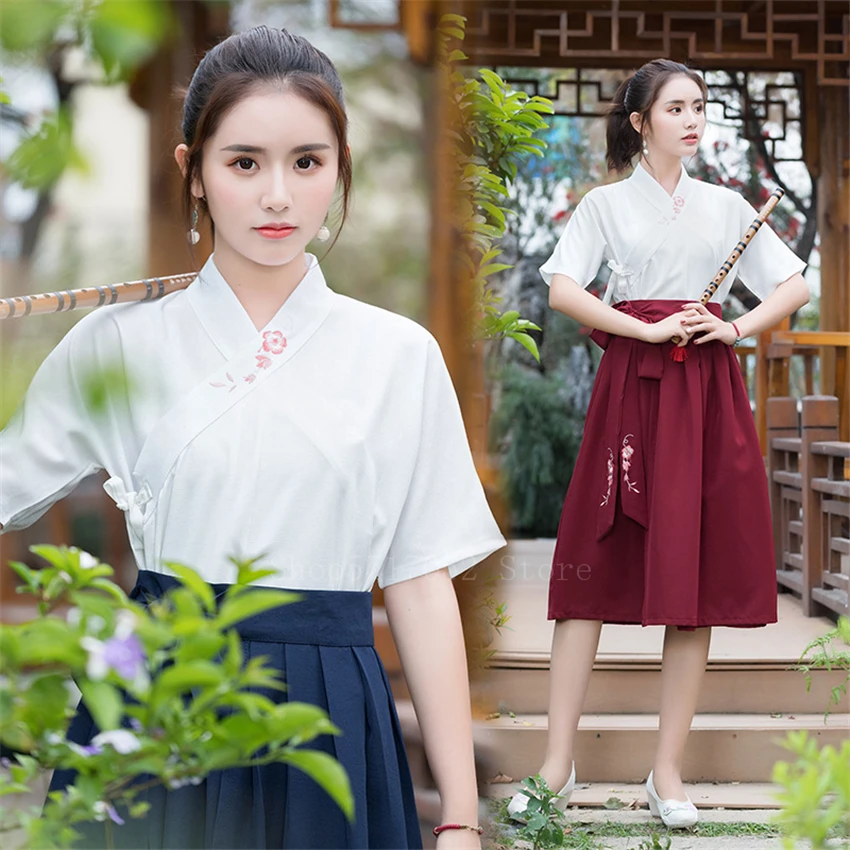 Женский костюм для народных танцев летний однотонный из топа и юбки с вышивкой