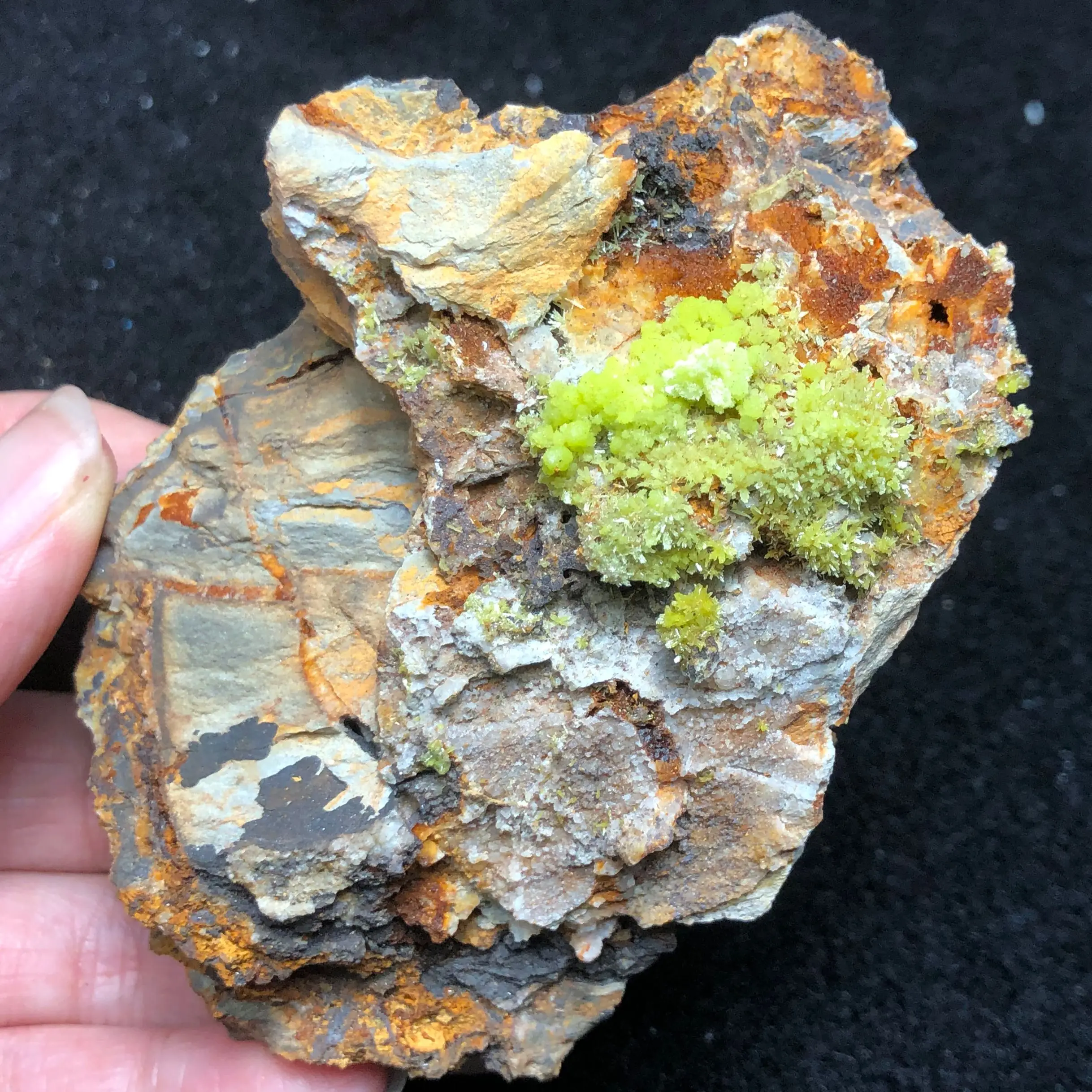 

Natural rare phosphorus, chlorine and lead mineral specimens, degaussing raw stone, teaching specimens, home decoration collecti