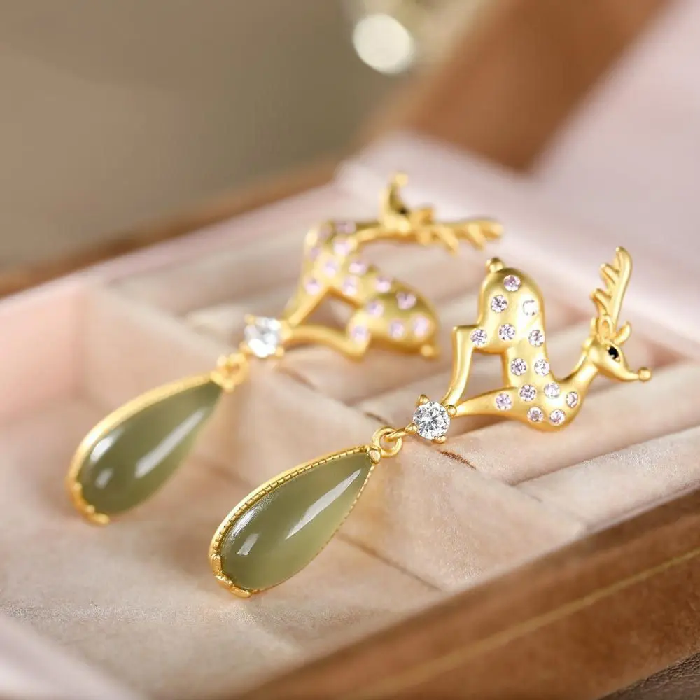 

Hengqiao S925 Sterling Silver Inlaid Hetian Gray Jade Sika Deer Water Drop Fashion Personality Female Clavicle Chain Necklace