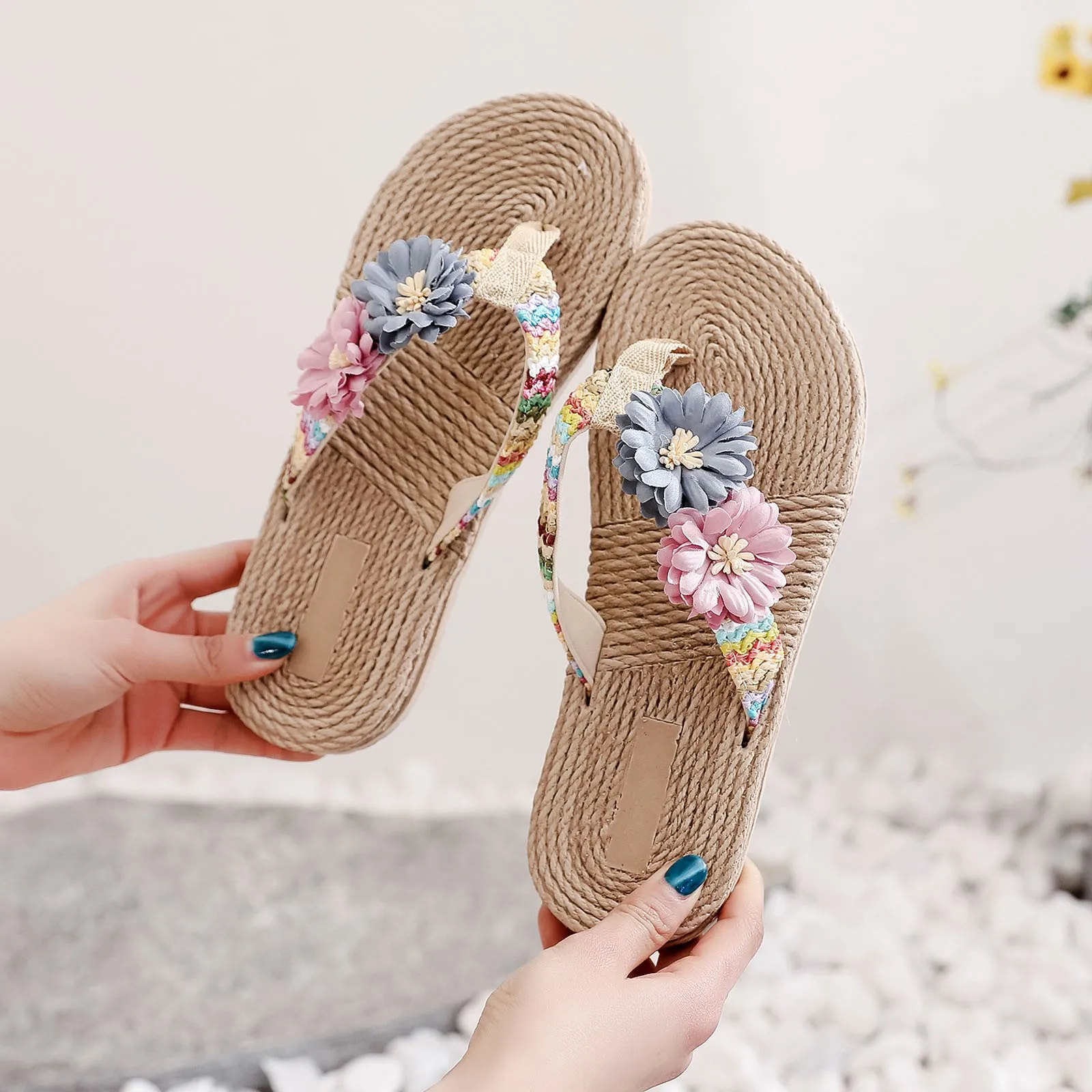 

Women's Flower Sandals 2021 Summer Wedge Slippers Shoes Women Vintage Flip Flops Female Ladies Woman Sandals Lady Casual Slides