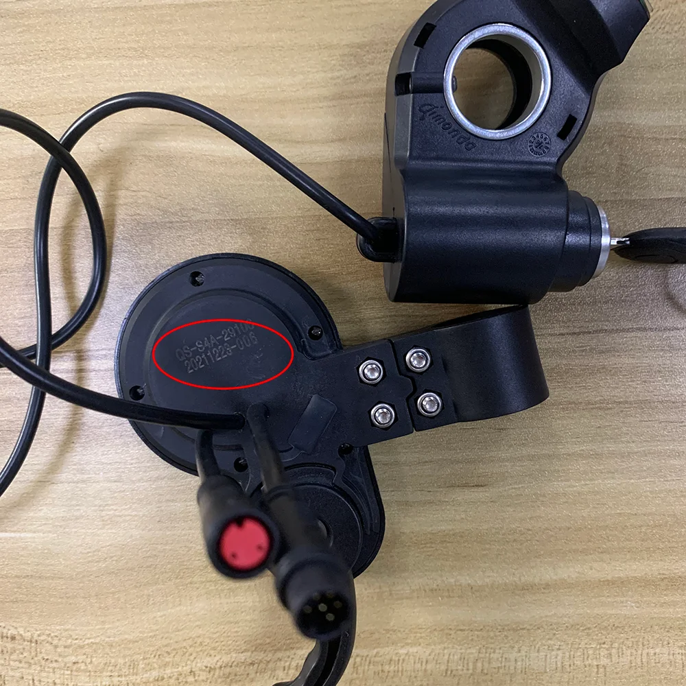 Дисплей QS-S4 с регулятором на палец + кабель зажигания ключа и фары (для