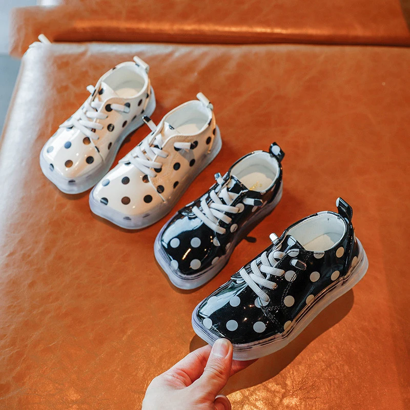 Обувь для девочек Повседневные кроссовки на плоской подошве Модная детская