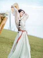 from song dynasty to song dynasty the four broken and three buckled skirts were originally changed to hanfu