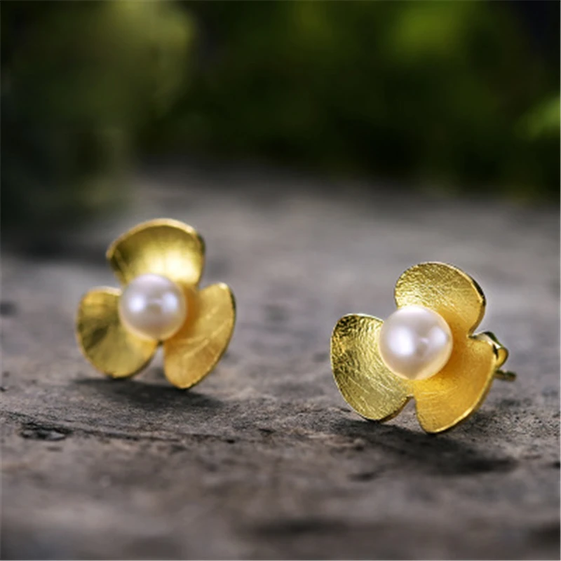 

Wholesale New Korean Pearl Flower Earrings Women's Fashion Spring 925 Silver Pearl Accessories Engagement Free Gift Box Eeh275