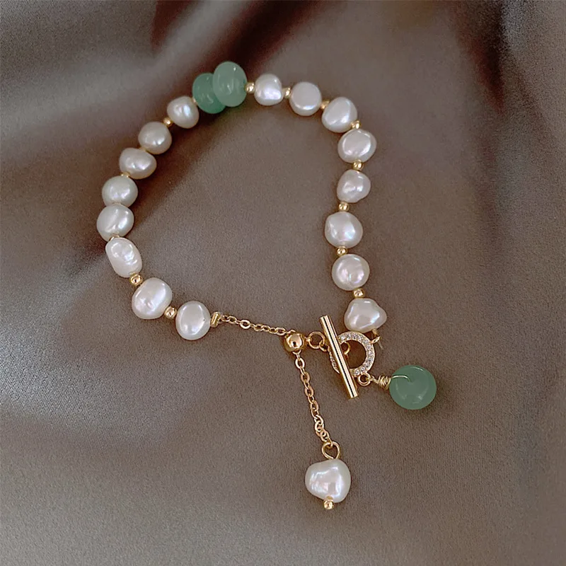 

New Imitation Pearl Safety Buckle Alloy Irregular Bracelet for Women, Simple and Fashionable Bead String Bracelet Jewelry 21051A