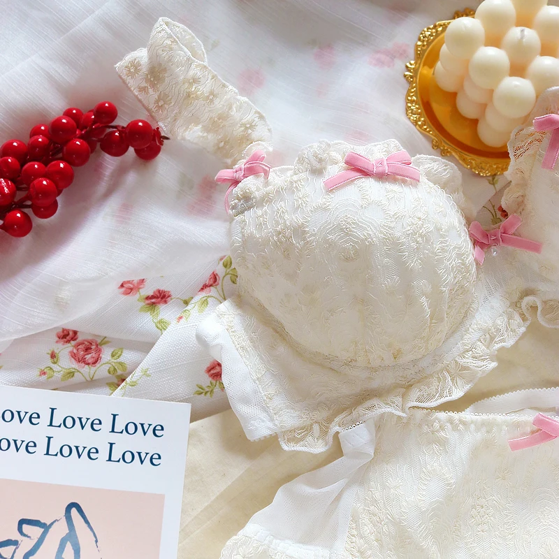 Vintage Cute Lolita Girl Lace Trim Underwear Set Cute Bowknot Ruffle Steel-ringed Push-Ups Lingerie Women's Bra & Brief Set