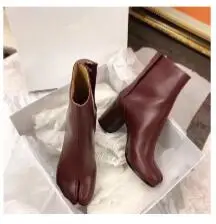 as show Zapatos mujer; Новинка; дизайнерские женские ботинки в стиле таби; женские ботильоны из натуральной кожи на массивном каблуке; Цвет серебристый, белый, черный; женская обувь - Цвет: as show