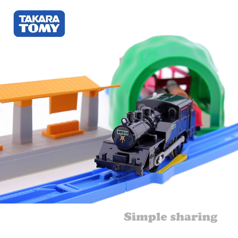 Набор моделей паровозиков Takara Tomy Tomica Plarail литый под давлением развивающий трек