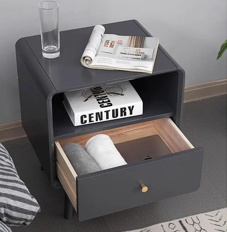 Прикроватный столик тумбочка из массива дерева в скандинавском стиле для дома