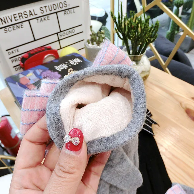 SP &amp CITY голова королевы портрет жемчужный бант Варежки женские зимние перчатки