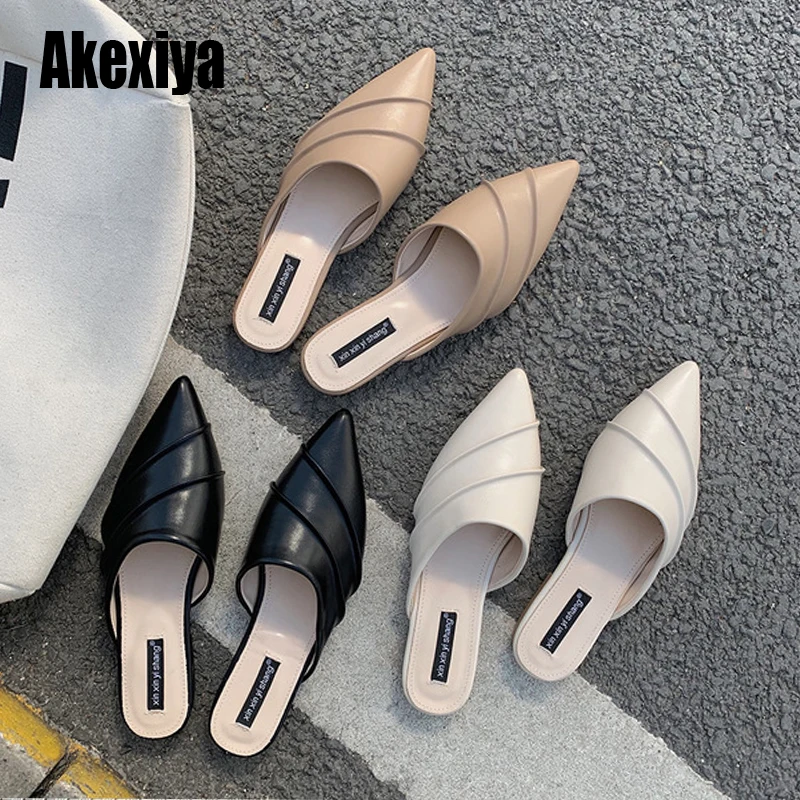 Брендовые тапочки Женские туфли без задника Модные шлепанцы с острым носком