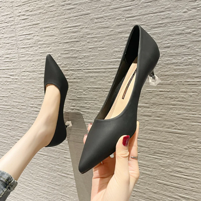 

Туфли женские универсальные на высоком каблуке, тонкий каблук, заостренный носок, средний каблук, весна-осень