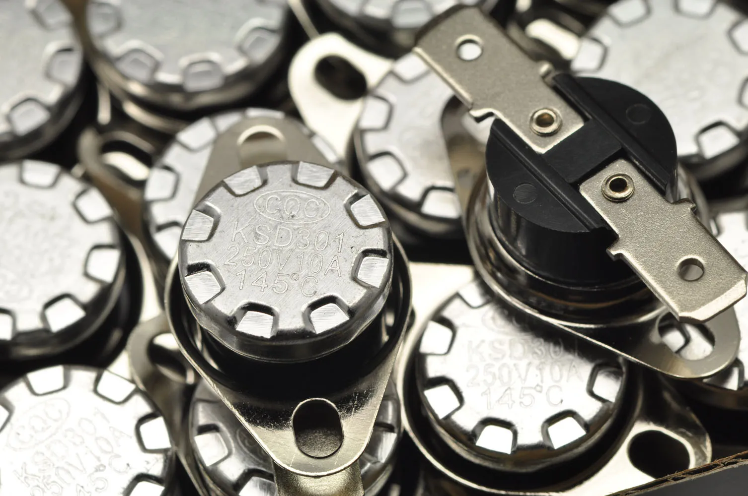 KSD301 термостат/термозащита/переключатель температуры 145 градусов 250В/10А нормально