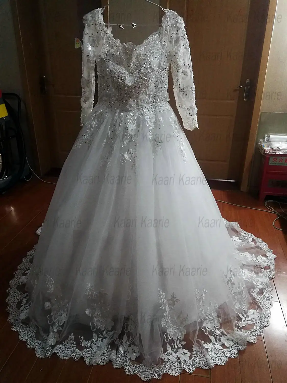 Gorgeous Princess Wedding Gowns Long Sleeves Lace Appliqus Church Formal Bride Dresses Tulle Ball Gown Bridal Dress Custom Made | Свадьбы и